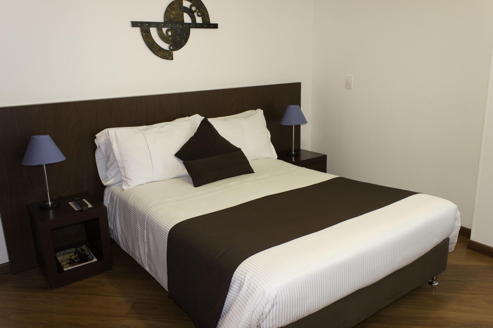 Hotel Casa Galvez มานิซาเลส ภายนอก รูปภาพ