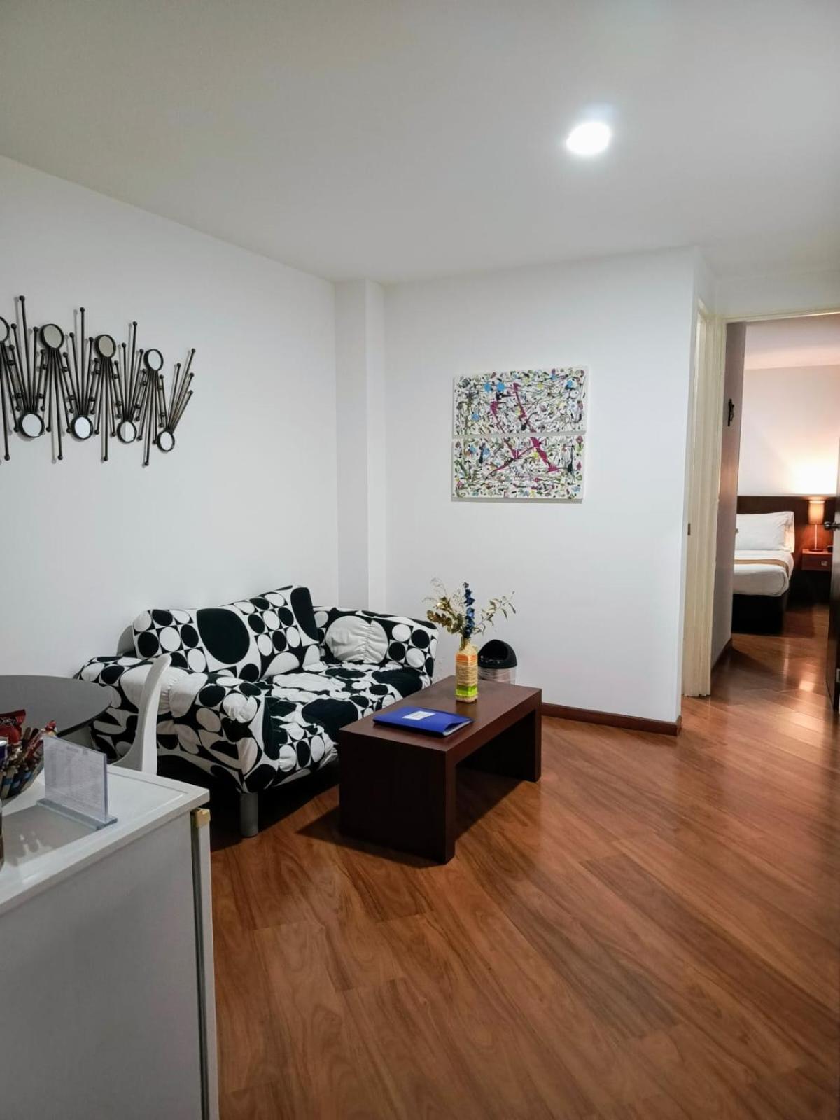 Hotel Casa Galvez มานิซาเลส ภายนอก รูปภาพ